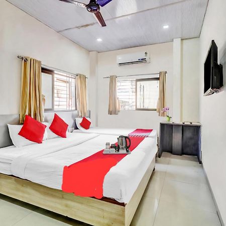 Hotel Kailash Park- Near International Airport Mumbai Dış mekan fotoğraf